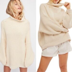 FREE PEOPLE SWIM TOO DEEP OVERSIZED TURTLENECK SWEATER SIZE MEDIUM